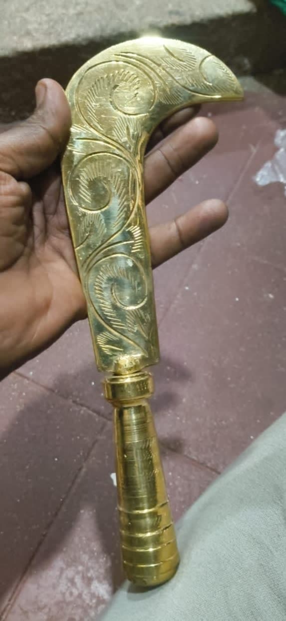 Brass aruva